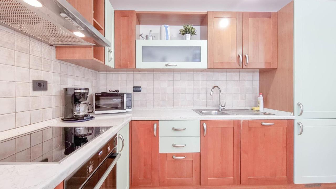 Ena Apartment Новиград Екстериор снимка