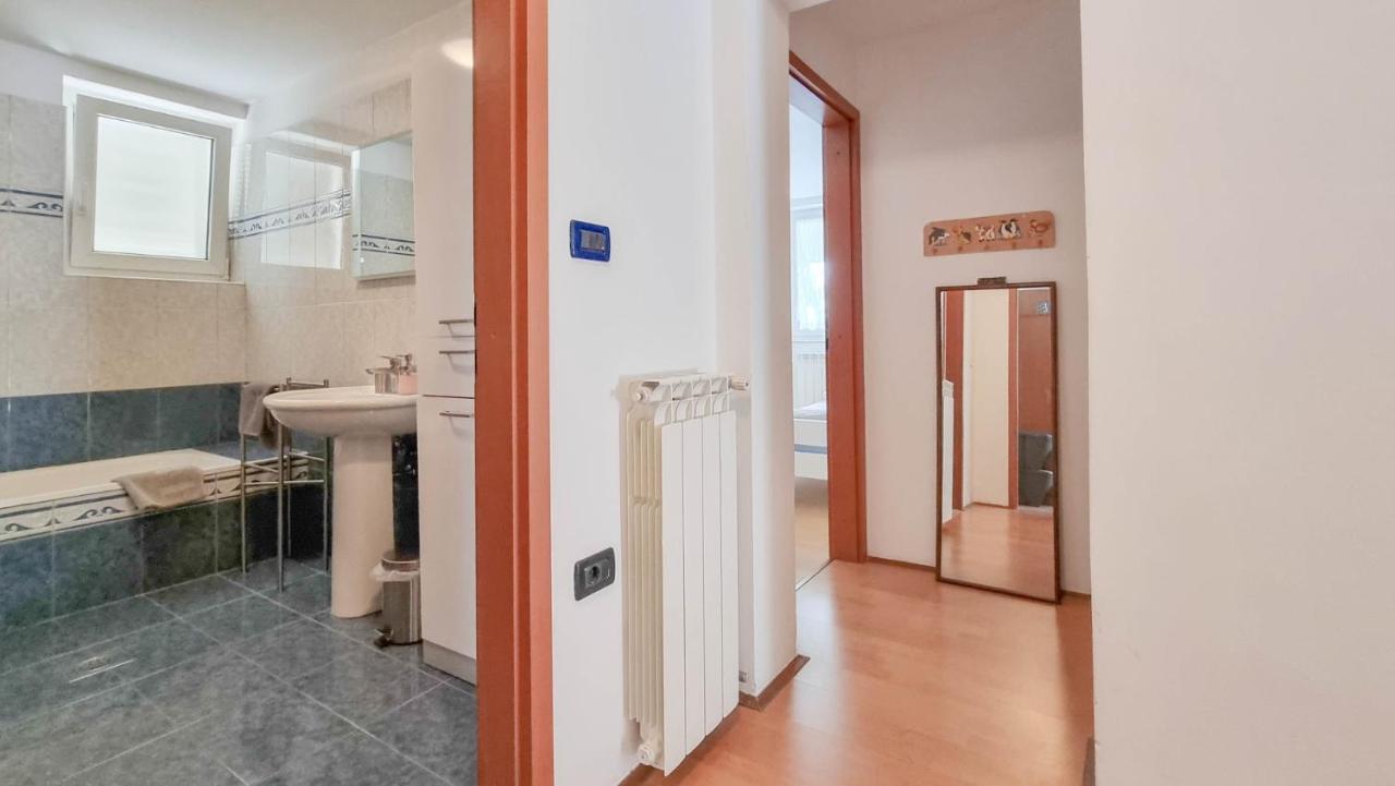 Ena Apartment Новиград Екстериор снимка